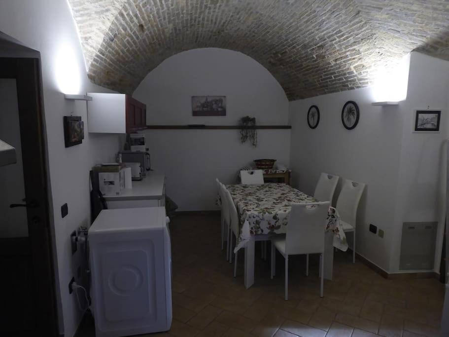 La Cantina Dei Cappuccini Spello Exterior photo